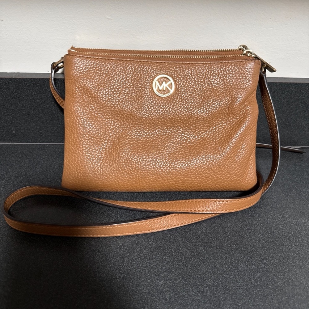 Michael kors Fulton double zip pebble leather crossbody bag Carmel brown